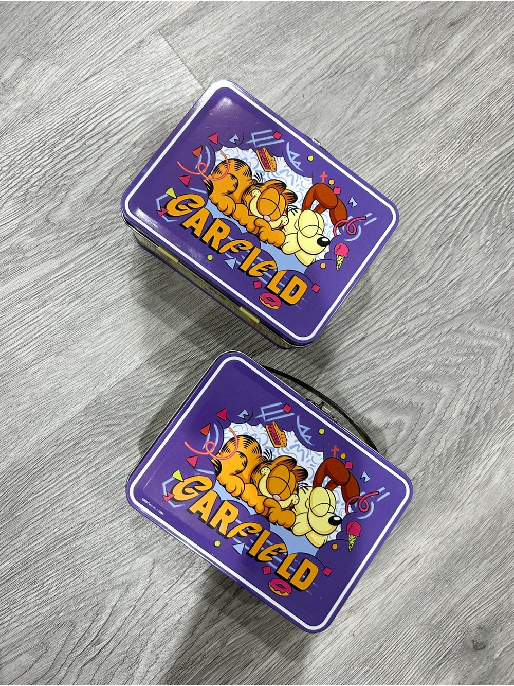 Nickelodeon Garfield Purple Metal Lunchbox Set